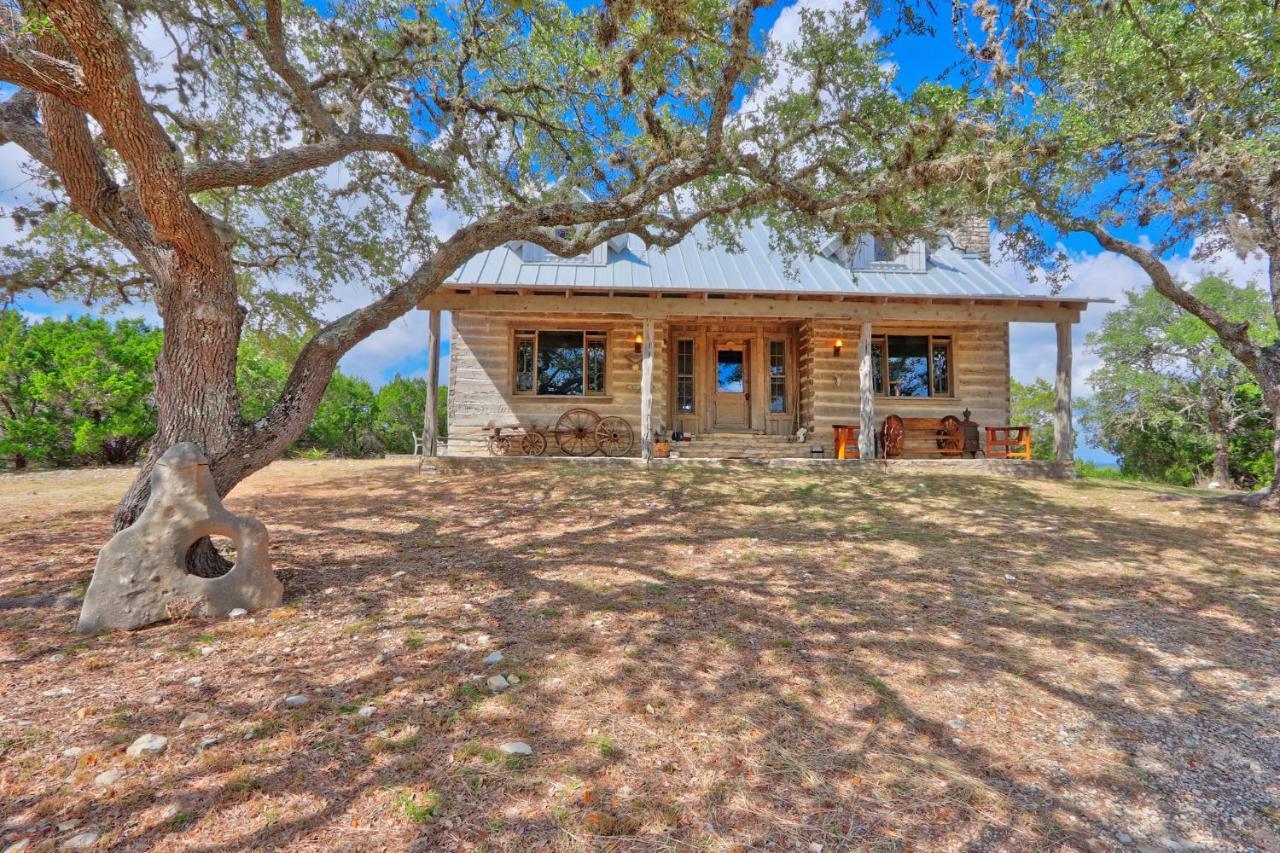 Villa Log Cabin At Old Glory Ranch Wimberley Exterior foto