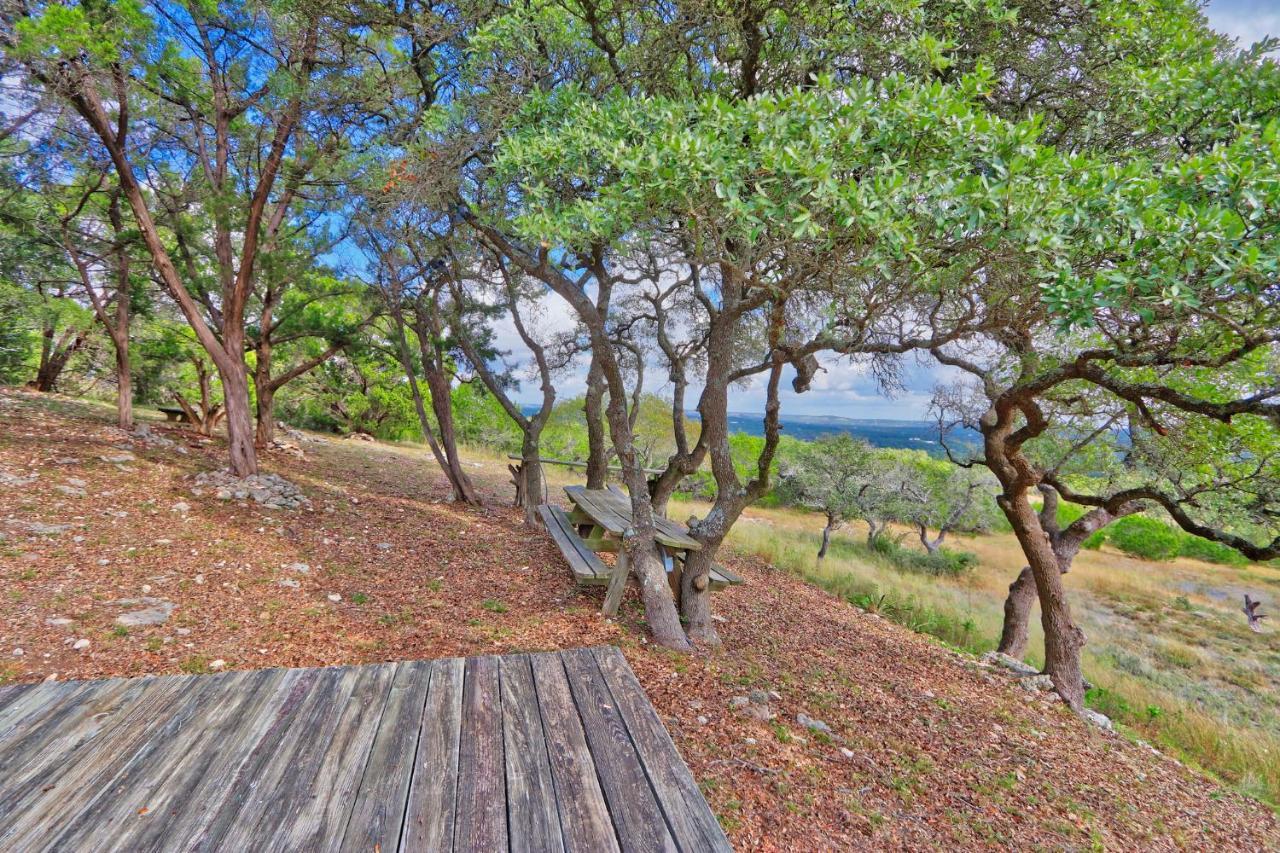 Villa Log Cabin At Old Glory Ranch Wimberley Exterior foto