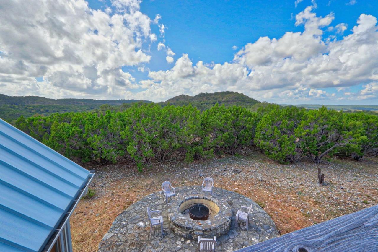 Villa Log Cabin At Old Glory Ranch Wimberley Exterior foto